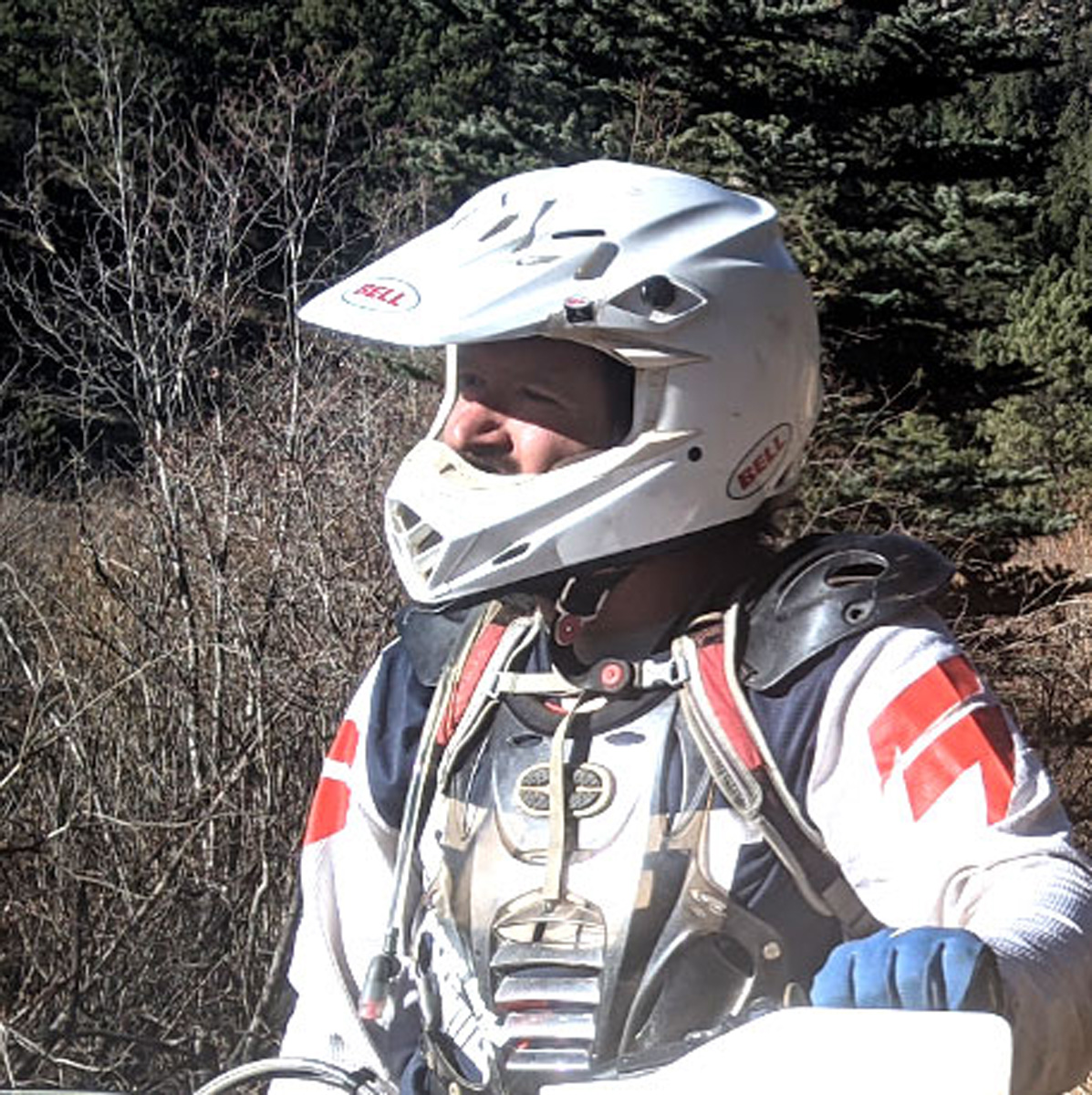 Picture of Andy Lee in dirtbike gear.